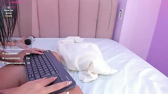 Czat XXX na żywo – camila_scoth