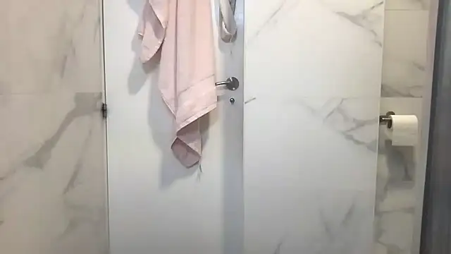 Lucascacaca Adlı Modelin Canlı XXX Sohbeti