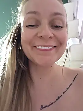 Bondgirl_013's Webcam Show