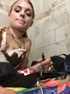 IttyBittyStonie's Webcam Show