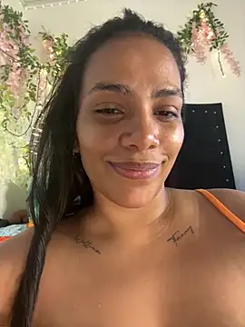 ArielleMillerr-'s Live XXX Chat