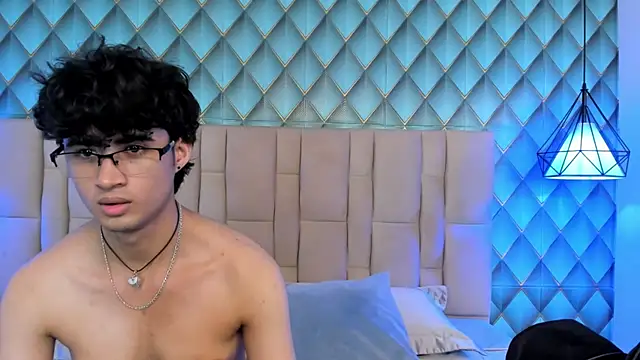 Chat XXX ao vivo de Sofia-Ethan