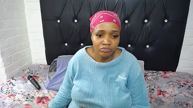 CandyBoobs69: απευθείας συνομιλία ΧΧΧ