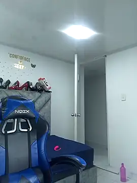 Živý XXX chat Shantey_Laurent