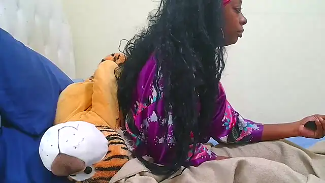 Prettylondond Chat XXX in diretta