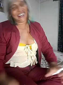 Goodgirlsue_77's Live XXX Chat