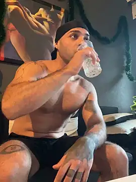 Mohdollmen's Live XXX Chat