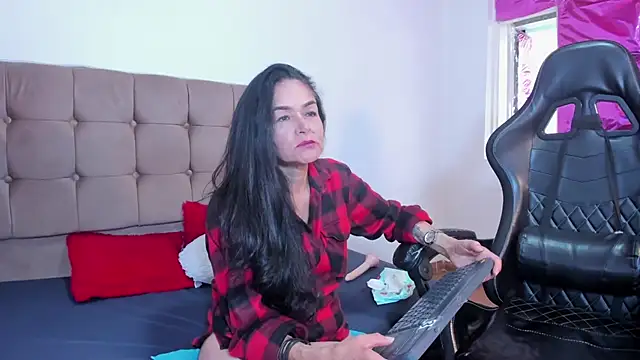 Liz_Grettel: вебкам-шоу