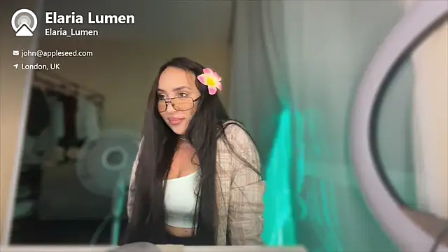 XXX chat uživo modela Asylen
