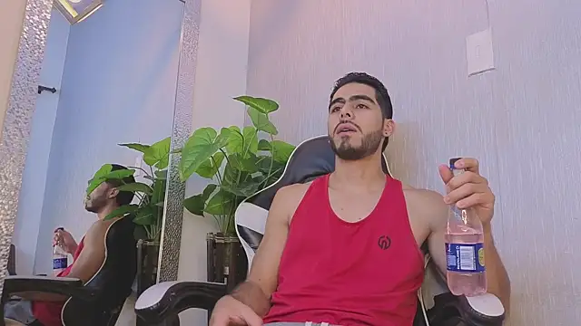 Markos_Miles Chat XXX in diretta