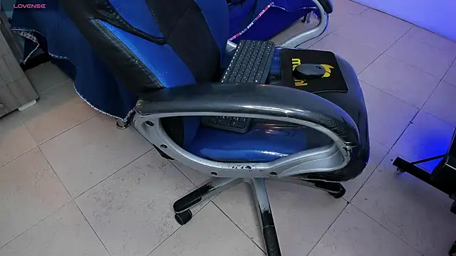 Živý XXX chat SamBlack_