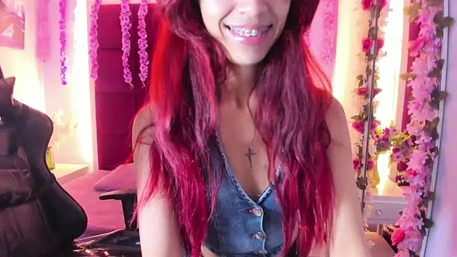 NinaaXXX_'s Live XXX Chat