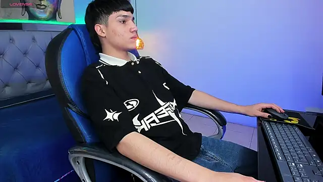 SamBlack_ Live XXX-chat