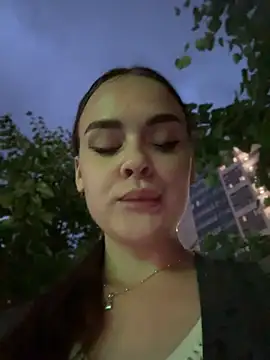 KristiRich Adlı Modelin Canlı XXX Sohbeti