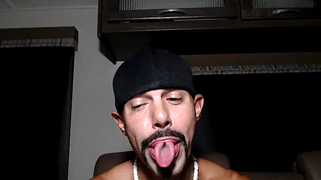 Chat XXX en directo de ThickD2C