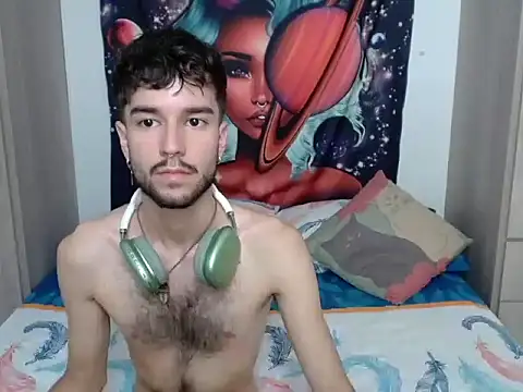 Онлайн чат XXX Adrien_polo