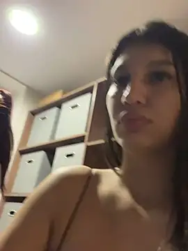RussianGirls_ XXX чат на живо