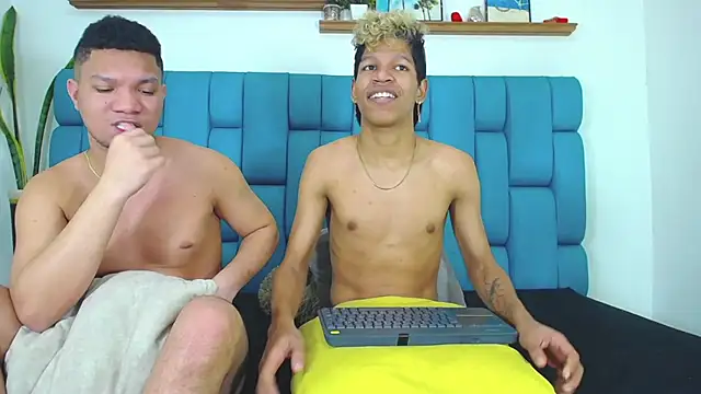 Stephen_Angel 라이브 XXX 채팅