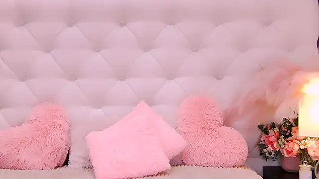 RheaSkyn Live XXX chat