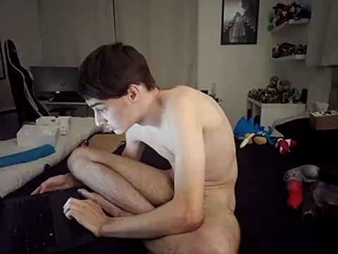 Smelly-Ewan-stinks Chat XXX in diretta