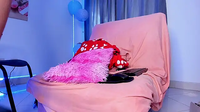sweet_cinamon Adlı Modelin Canlı XXX Sohbeti