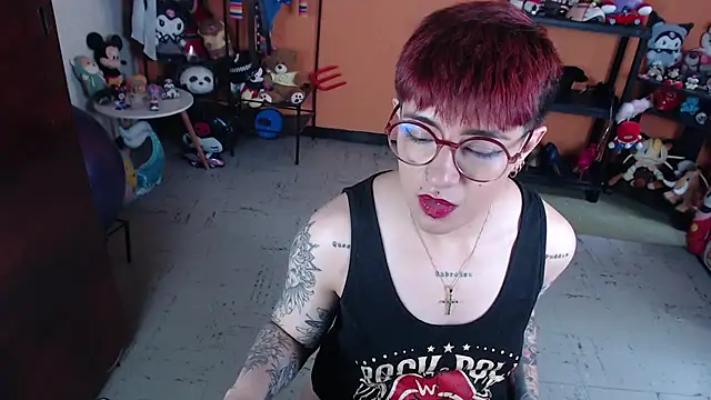 Онлайн чат XXX MissMiia2
