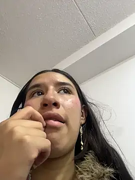 LilyRossi_ লাইভ XXX চ্যাট