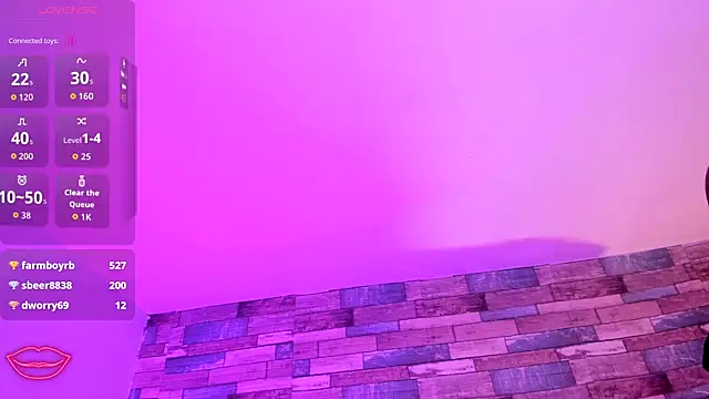 CYRUS_TAYn Live XXX chat