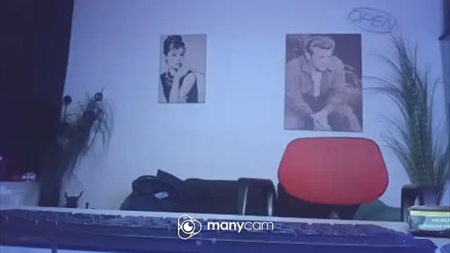 Živý XXX chat der_dino30