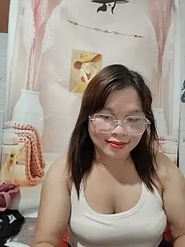 Cover-baan Live XXX chat