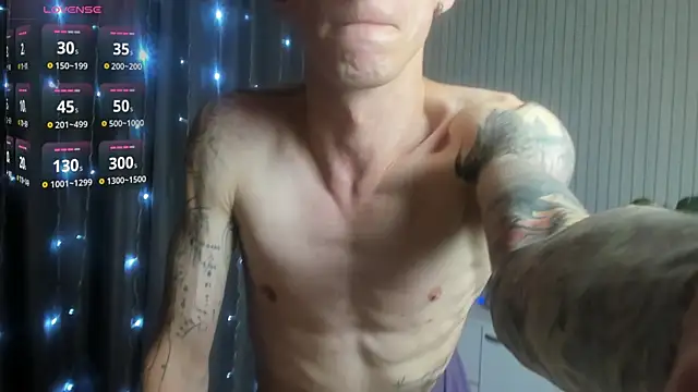 James2Inked élő XXX-chatje