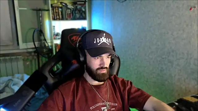 XXX chat uživo modela _Serious_Man