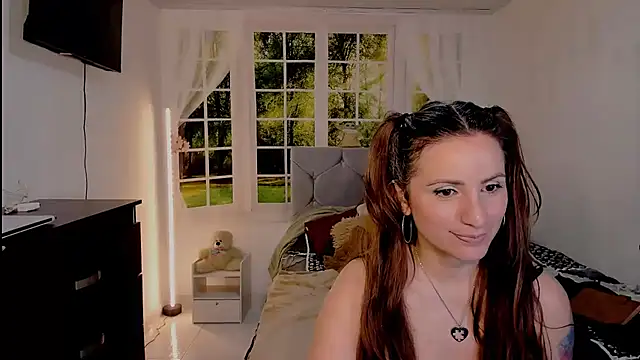 צ'אט XXX בשידור חי של vanessabrown_