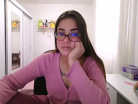 Chat +18 de maliamiller ao vivo