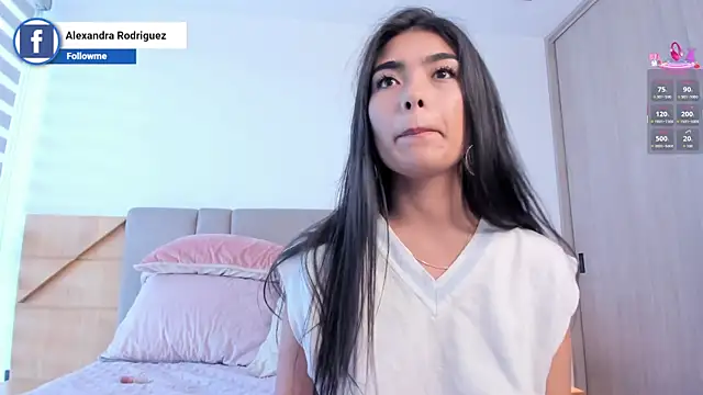 Chat XXX en directo de Alexandra_ra