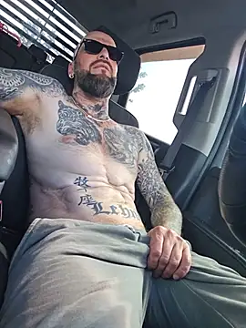 Beardedtattood Live XXX-chat
