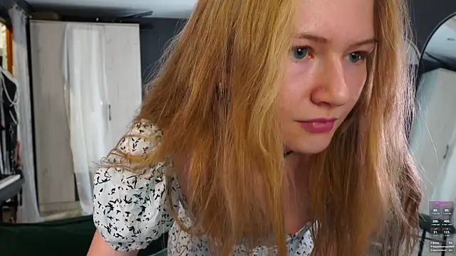 hetaerart's Live XXX Chat
