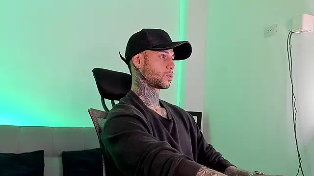 _jamesleandros1 在線直播表演