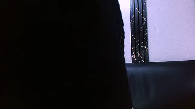 צ'אט XXX בשידור חי של MaxWyatt_