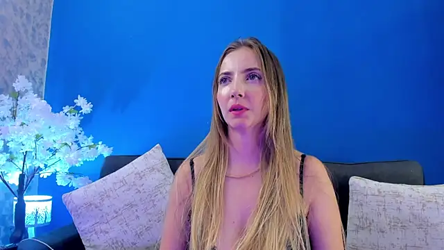 BellaMarieX Adlı Modelin Canlı XXX Sohbeti