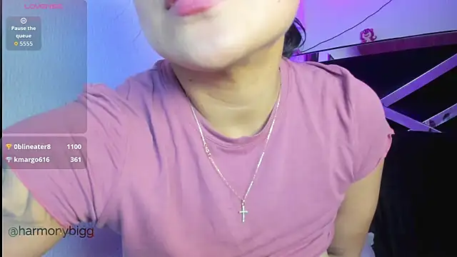 harmony_bigbreastsのライブXXXチャット