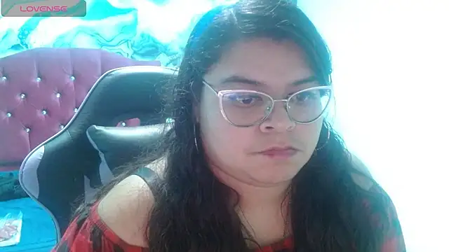 Chat +18 de xiomara1609 ao vivo