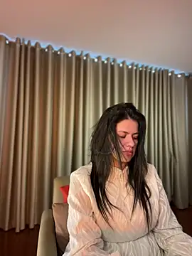 Zandrina 라이브 XXX 채팅