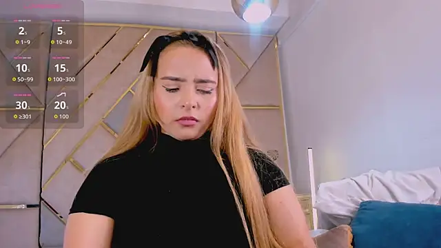 MikaelaStone's Live XXX Chat