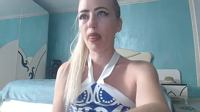 LaraLanee – Naživo XXX chat