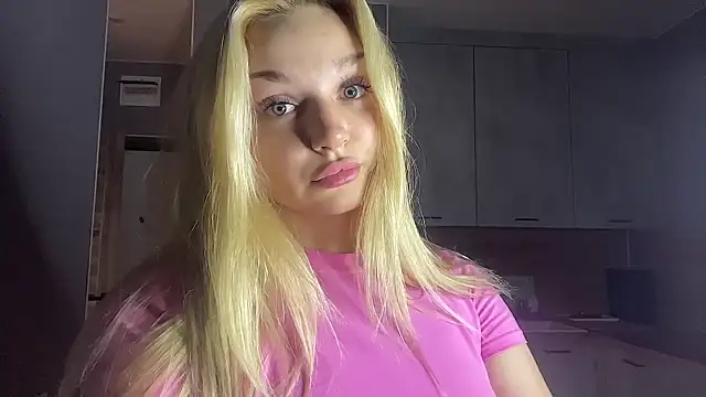 EvelynStars Adlı Modelin Canlı XXX Sohbeti