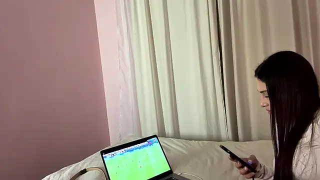 Leylandan Webbikameraesitys