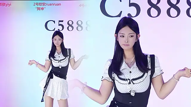 C5888 现场XXX聊天