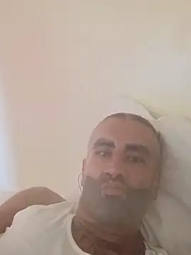 LA_guy_host's Webcam Show