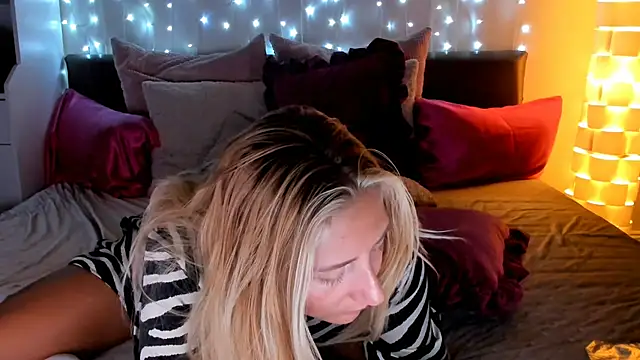 Živý XXX chat WhataGirlsx